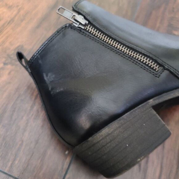 New @titude Gaby Ankle Boots - Picture 2 of 8